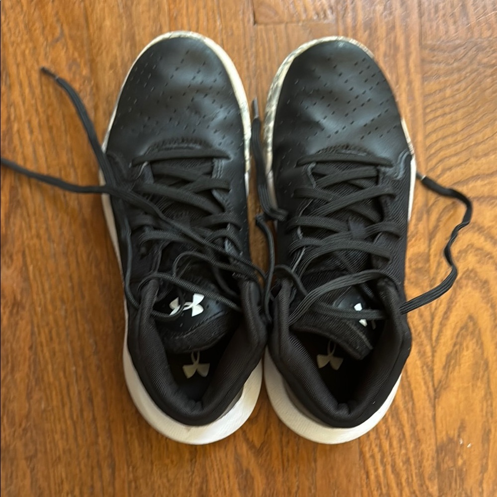 Boys Under Armour Black Sneakers